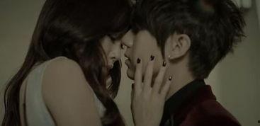 热辣性话题,热辣话题背后的真相与争议